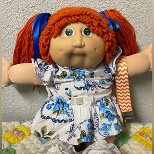 VTG Cabbage Patch Kid Girl Second Edition Hong Kong Red Hair Green Eyes HM#2